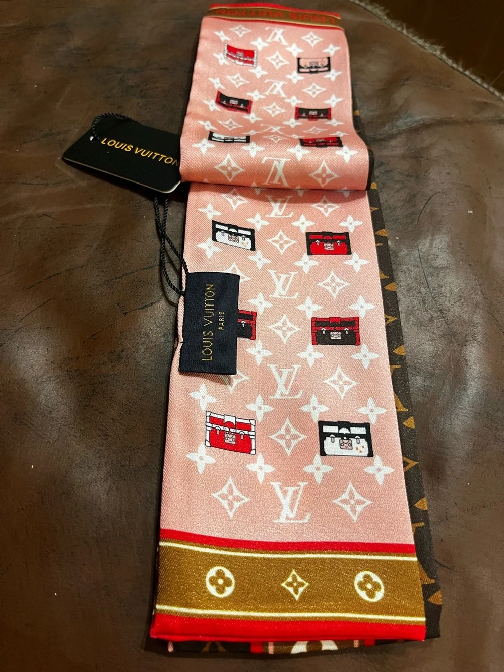 🟫 Louis. Vuitton. Brown Monogram Mininmalle Bandeau Silk Scarf